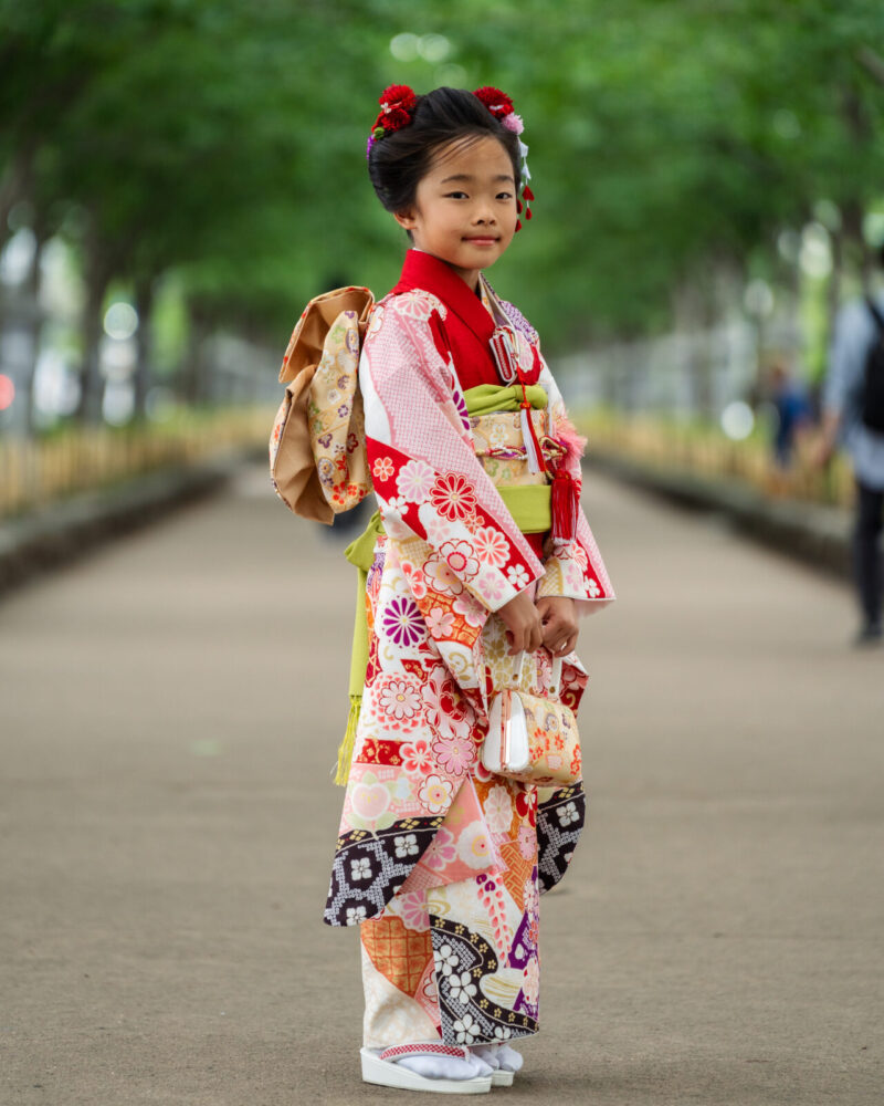 七五三7歳着物　古典赤色